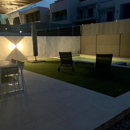 Chalet Con Piscina Privada A 25 Min De Madrid アロヨモリーノス エクステリア 写真